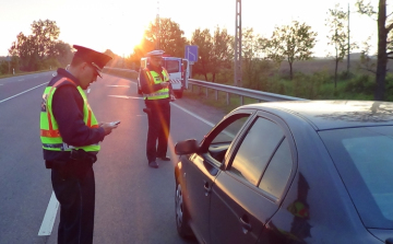 Kiemelt razziát tart az utakon a rendőrség