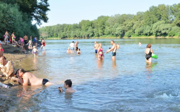 Itt a válasz, miért nincs a Tisza fővárosának saját szabadstrandja